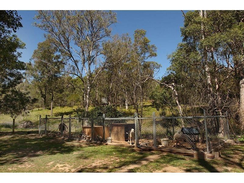 29 Hartwig Road, Mothar Mountain QLD 4570