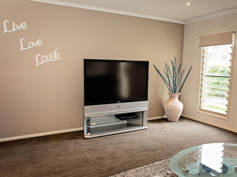 32 Directors Circuit, Jones Hill QLD 4570
