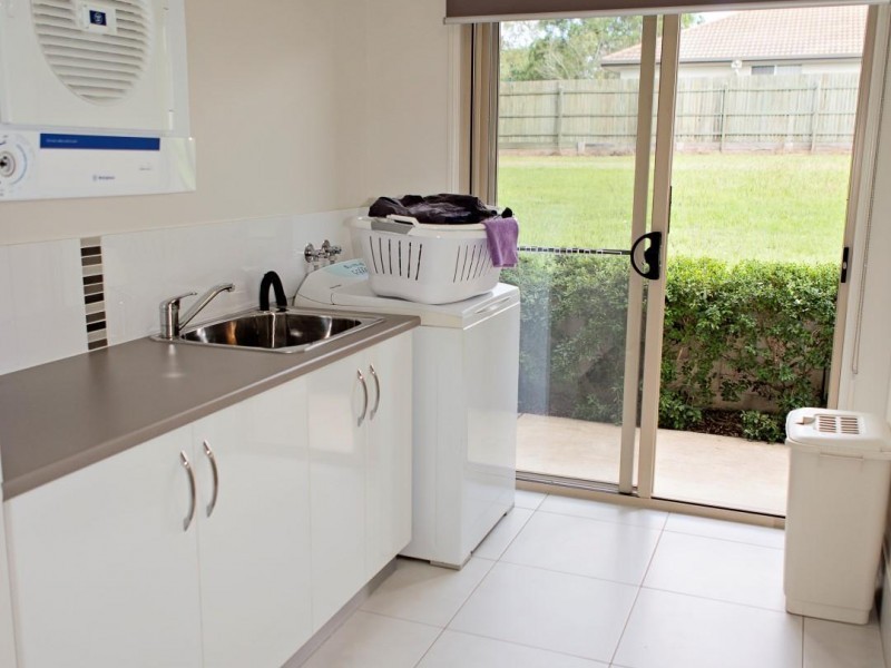 32 Directors Circuit, Jones Hill QLD 4570