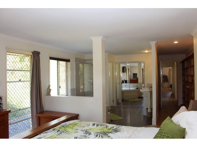 10 Sturgess Road, Pie Creek QLD 4570