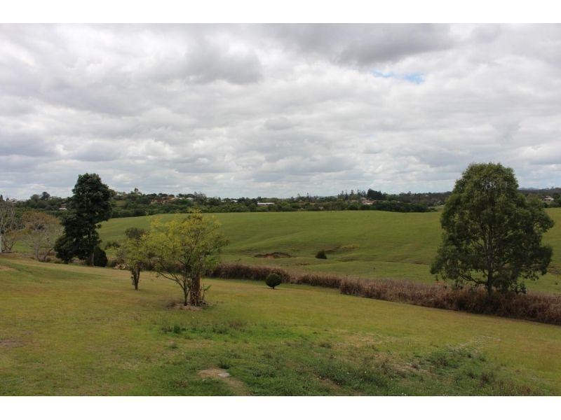 12 Lasiandra Drive, Southside QLD 4570