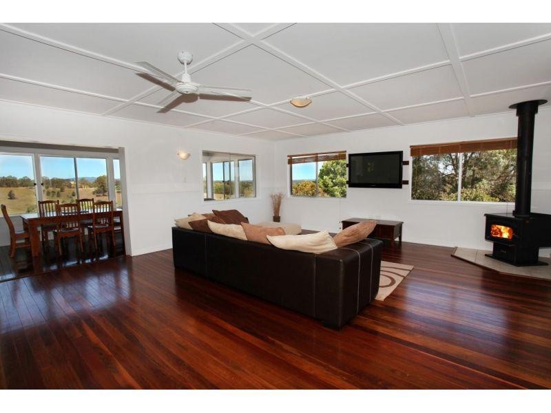 178 Hood Road, Veteran QLD 4570