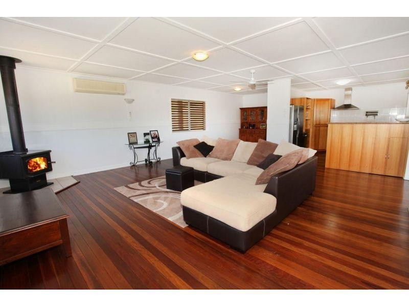 178 Hood Road, Veteran QLD 4570