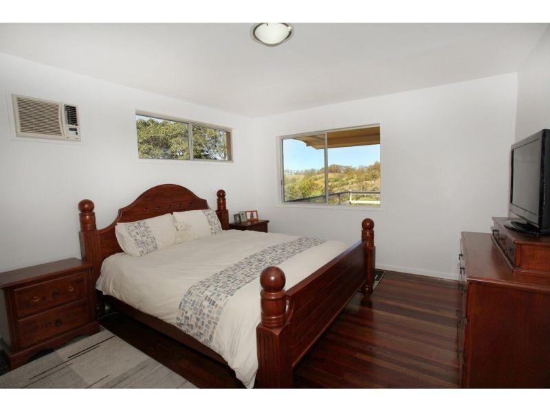 178 Hood Road, Veteran QLD 4570