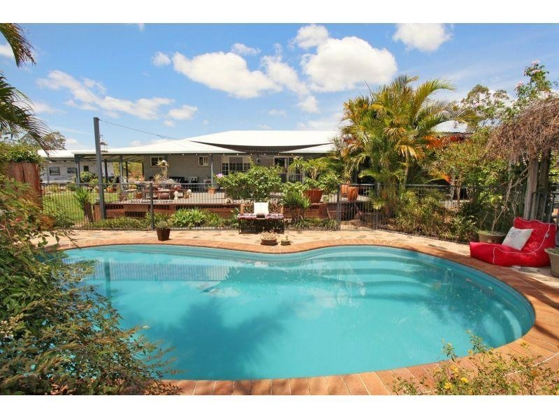136 Green Trees Road, Pie Creek QLD 4570