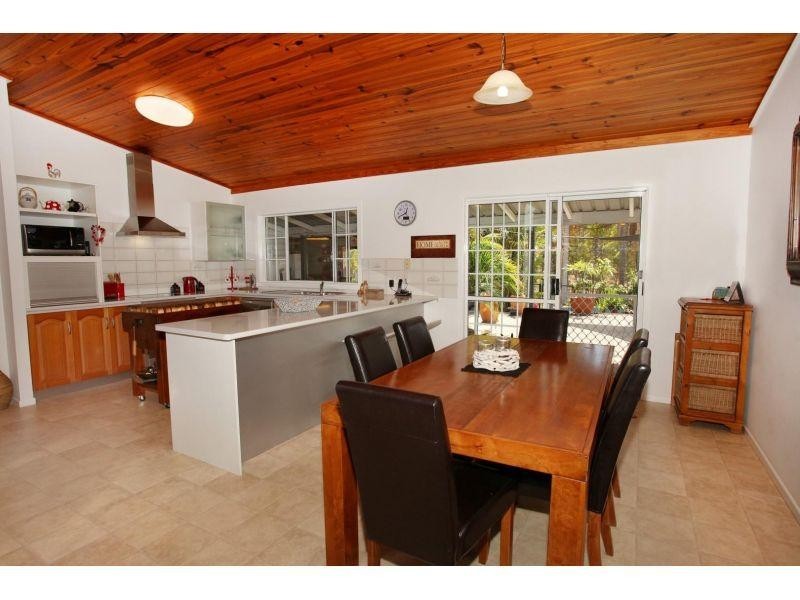 136 Green Trees Road, Pie Creek QLD 4570