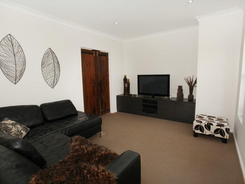 56 Anne Marie Road, Chatsworth QLD 4570