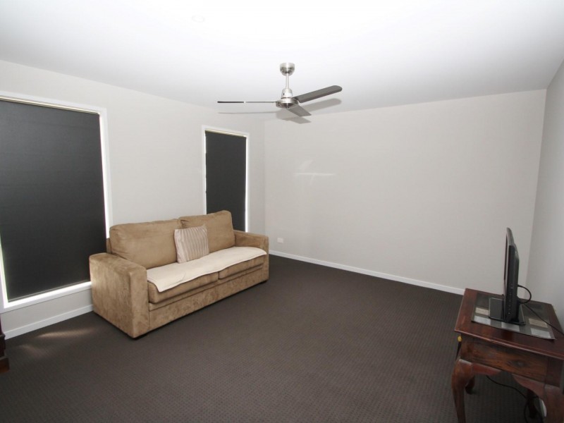 24 Snowgum Avenue, Pie Creek QLD 4570