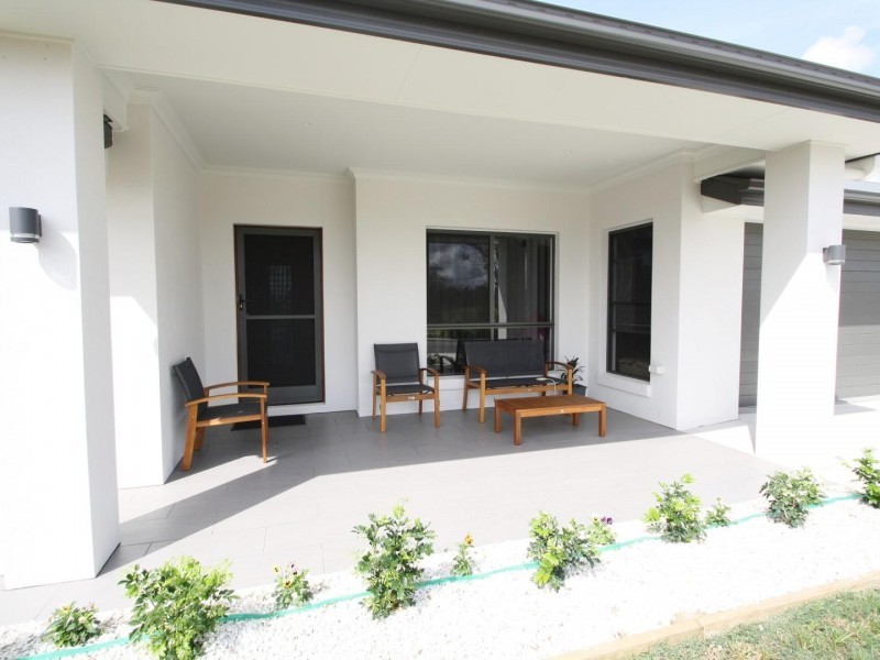 24 Snowgum Avenue, Pie Creek QLD 4570