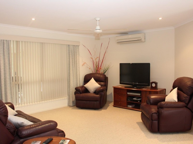 18 Haven Street, Southside QLD 4570