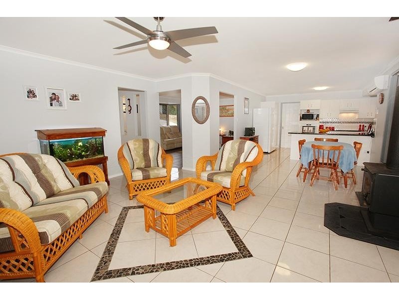 38 Emerald Drive, Southside QLD 4570