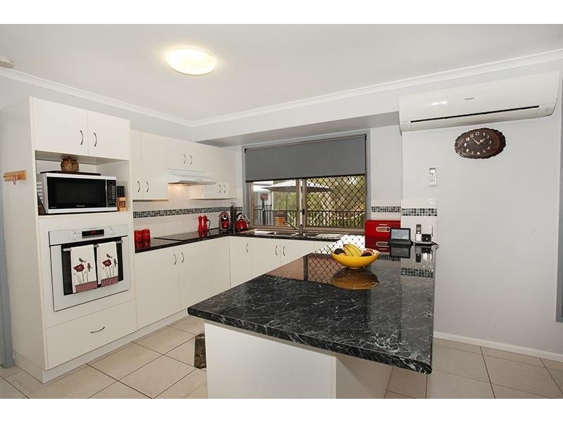 38 Emerald Drive, Southside QLD 4570