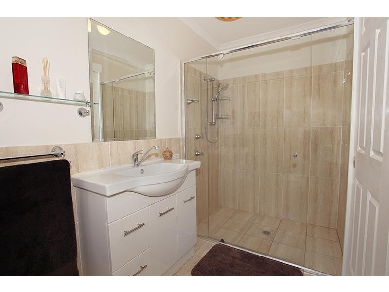 38 Emerald Drive, Southside QLD 4570