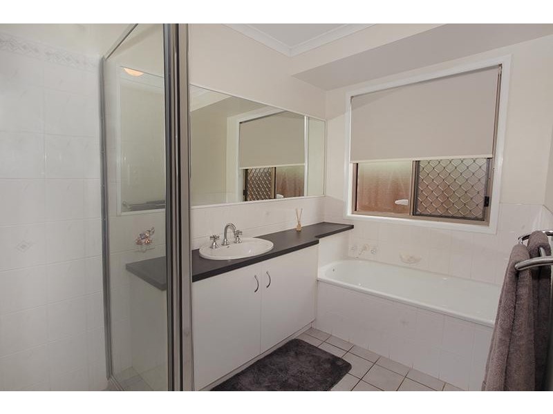 38 Emerald Drive, Southside QLD 4570