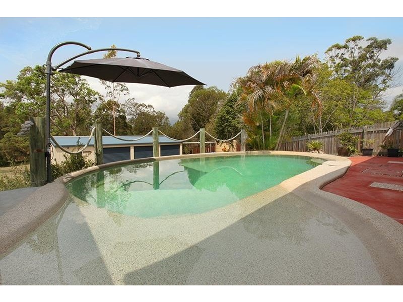 38 Emerald Drive, Southside QLD 4570