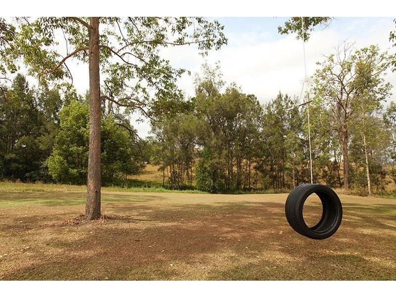 38 Emerald Drive, Southside QLD 4570