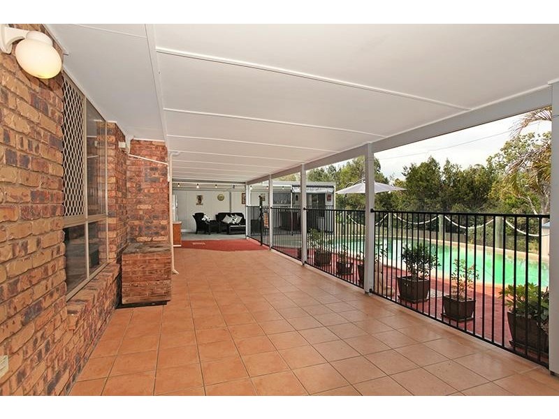 38 Emerald Drive, Southside QLD 4570