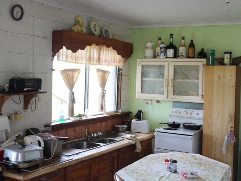 148 Rammutt Road, Chatsworth QLD 4570