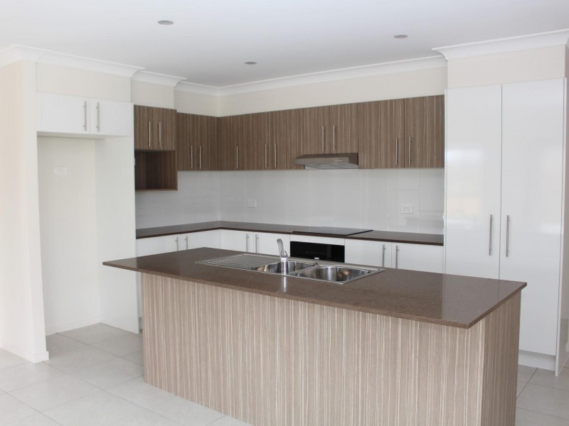 74  Waldock Road, Southside QLD 4570