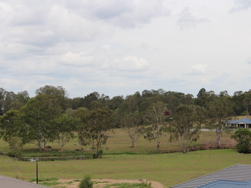 74  Waldock Road, Southside QLD 4570