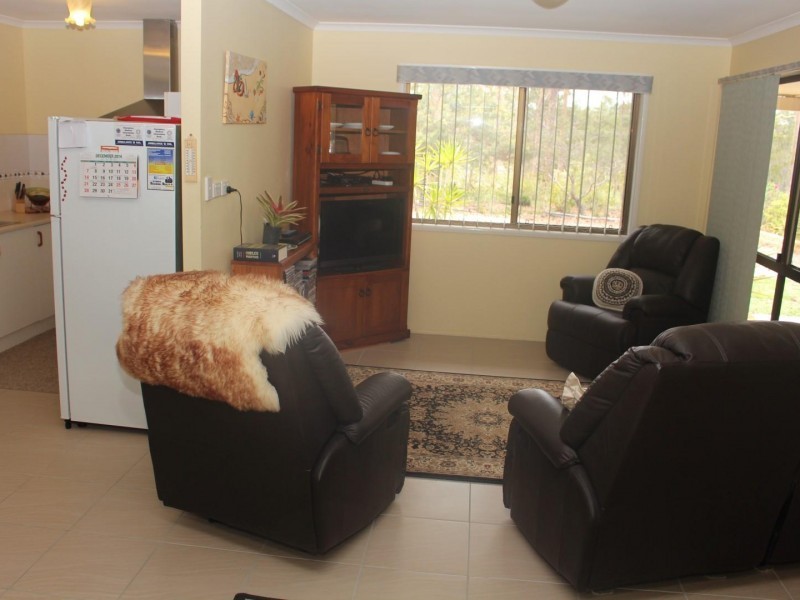 34 Banksia Road, Bells Bridge QLD 4570