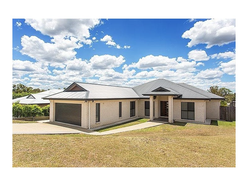 9 Principal Place, Jones Hill QLD 4570