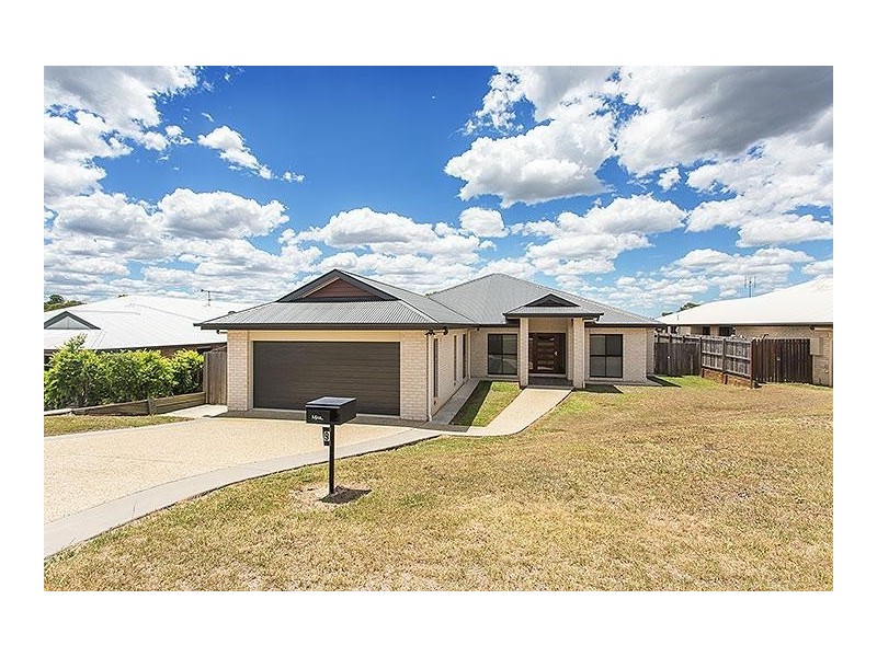 9 Principal Place, Jones Hill QLD 4570