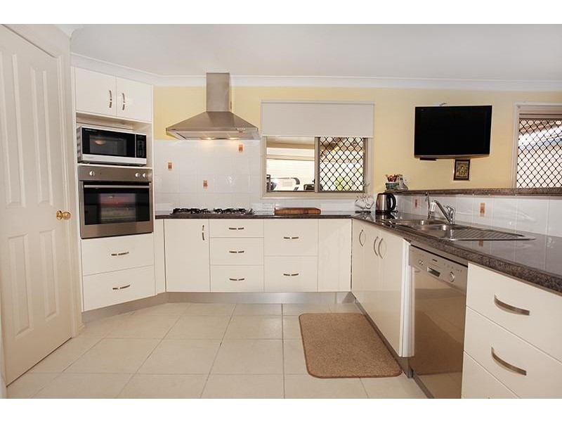 26 Kanimbla Avenue, Cooloola Cove QLD 4580