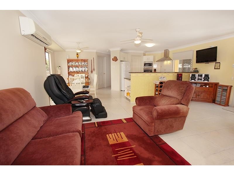 26 Kanimbla Avenue, Cooloola Cove QLD 4580