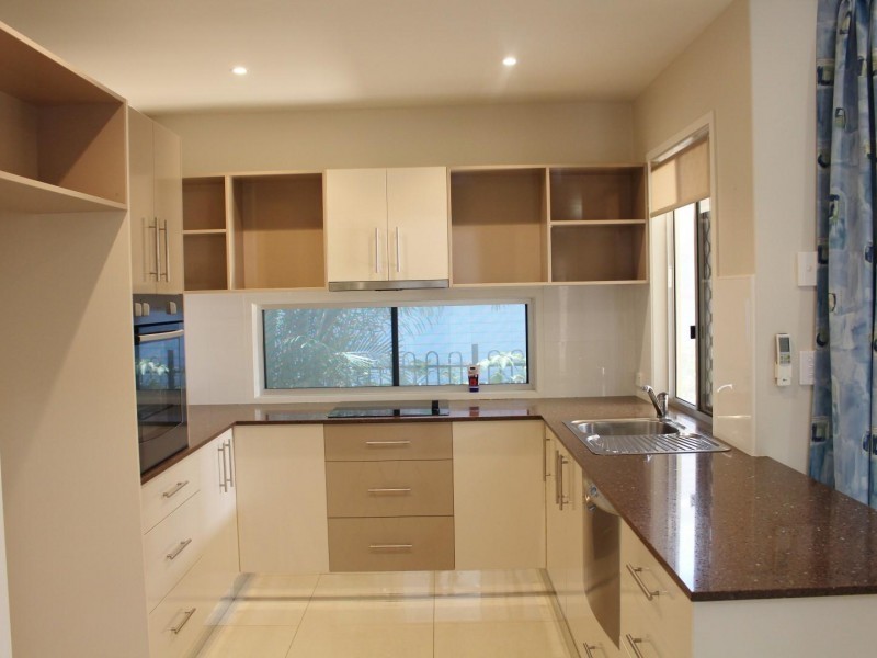 2/20 Gympie Road, Tin Can Bay QLD 4580