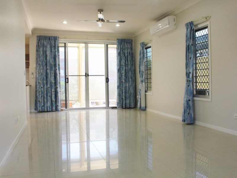 2/20 Gympie Road, Tin Can Bay QLD 4580