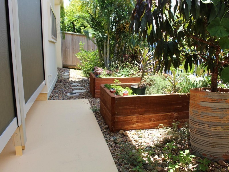 2/20 Gympie Road, Tin Can Bay QLD 4580