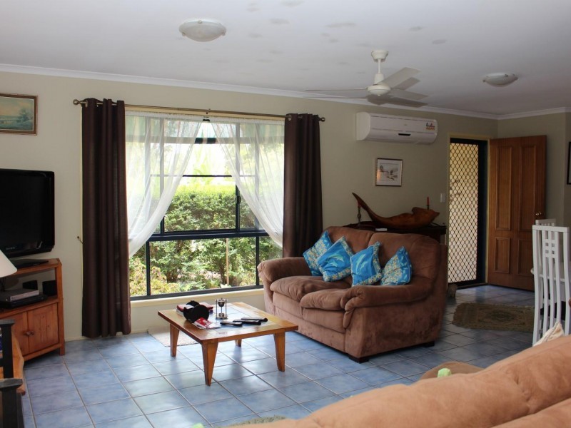 7 Zealous Court, Cooloola Cove QLD 4580