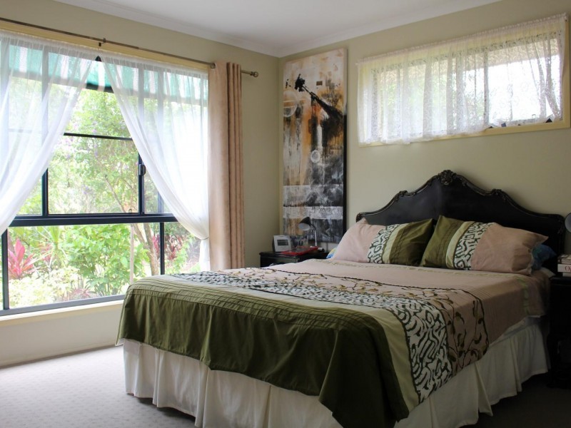 7 Zealous Court, Cooloola Cove QLD 4580