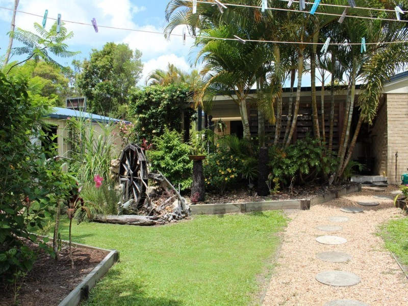 7 Zealous Court, Cooloola Cove QLD 4580