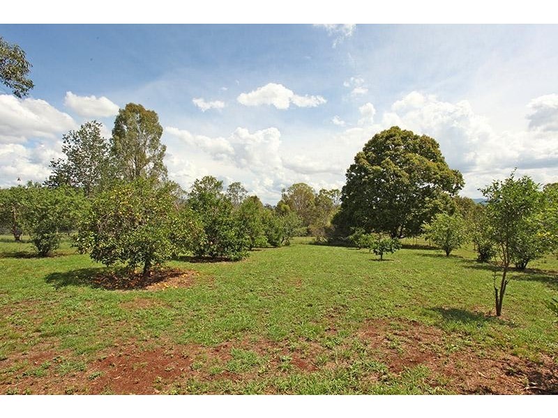 28 Limestone Drive, Widgee QLD 4570
