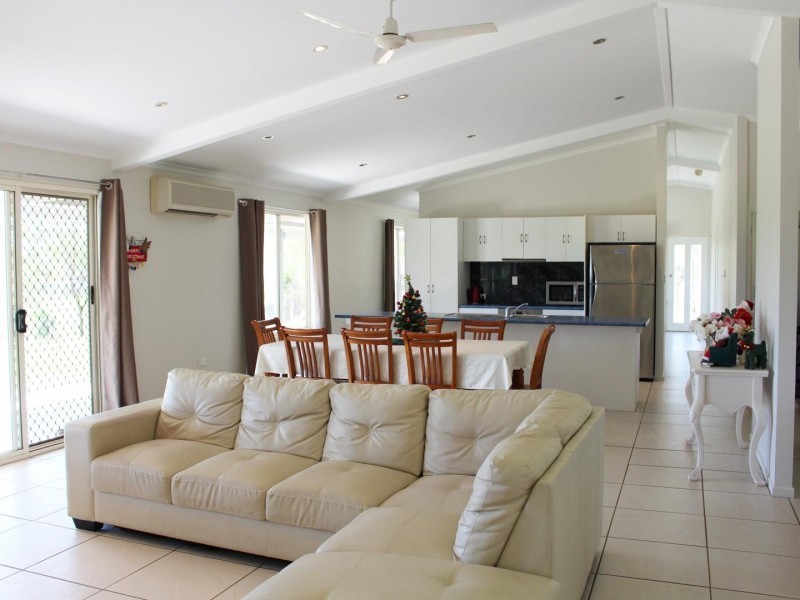 Curra QLD 4570
