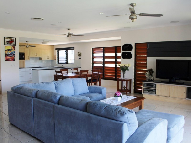 62 Esplanade, Tin Can Bay QLD 4580