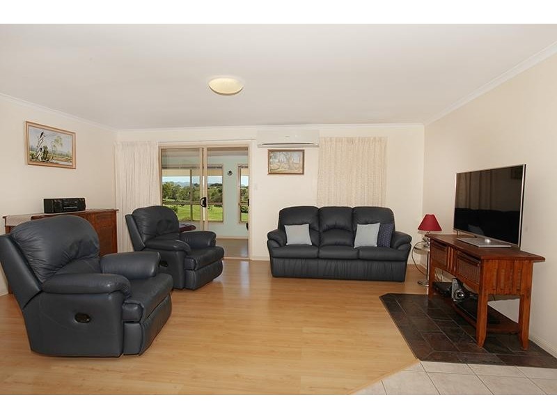 40 Ash Road, Canina QLD 4570