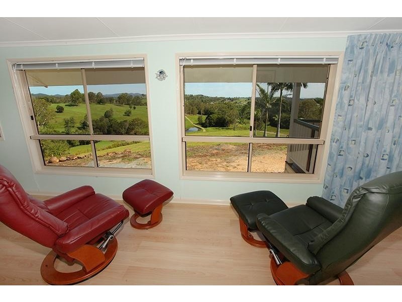 40 Ash Road, Canina QLD 4570