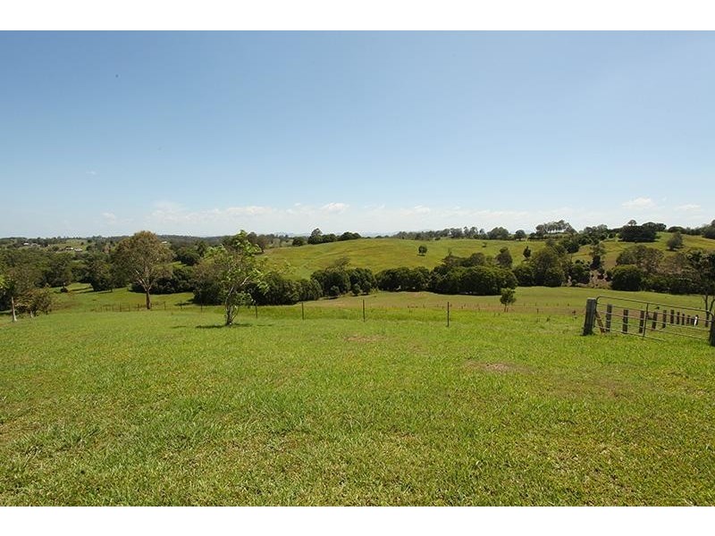 40 Ash Road, Canina QLD 4570