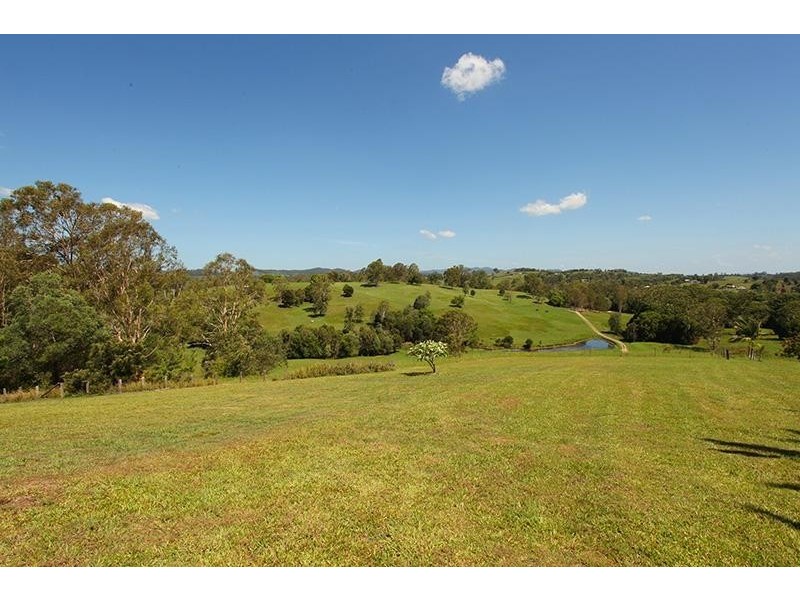 40 Ash Road, Canina QLD 4570