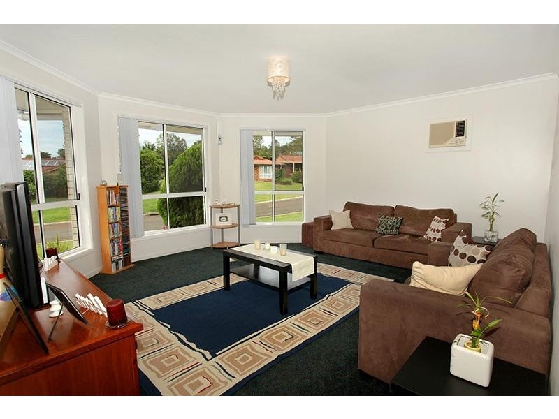 4 Fossickers Court, Southside QLD 4570