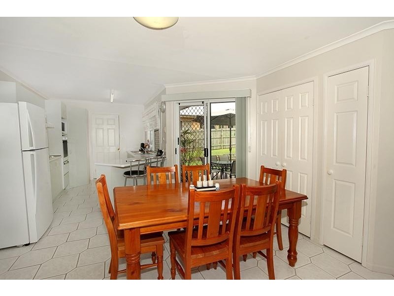 4 Fossickers Court, Southside QLD 4570