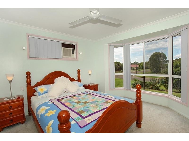 4 Fossickers Court, Southside QLD 4570