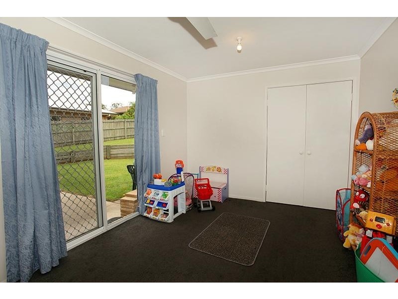 4 Fossickers Court, Southside QLD 4570