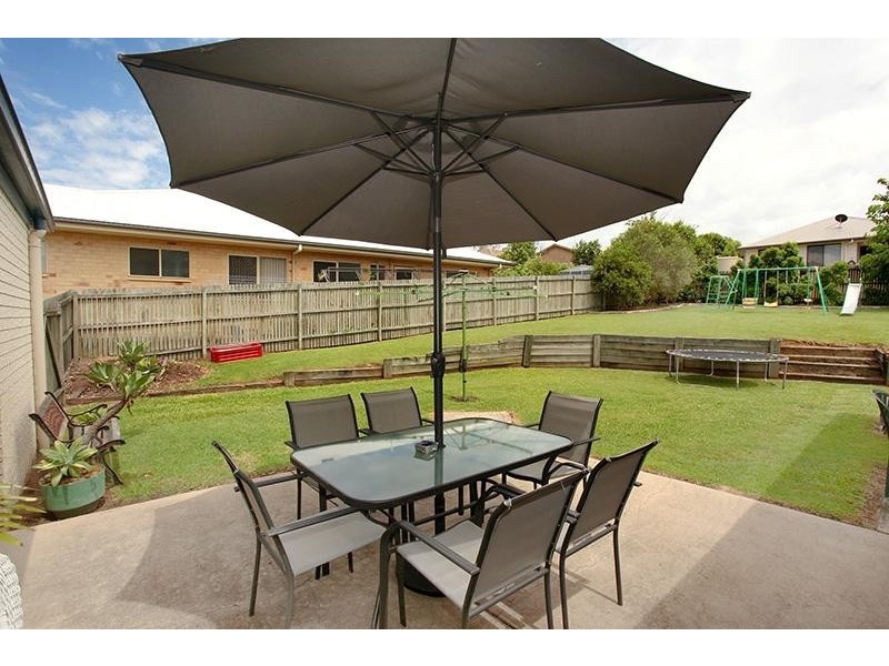 4 Fossickers Court, Southside QLD 4570