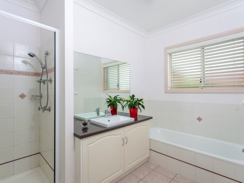 70 Osborne Court, Wallu QLD 4570