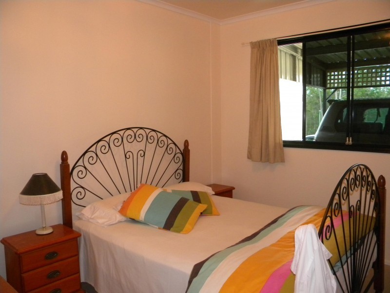 164 Green Rd, Glenwood QLD 4570