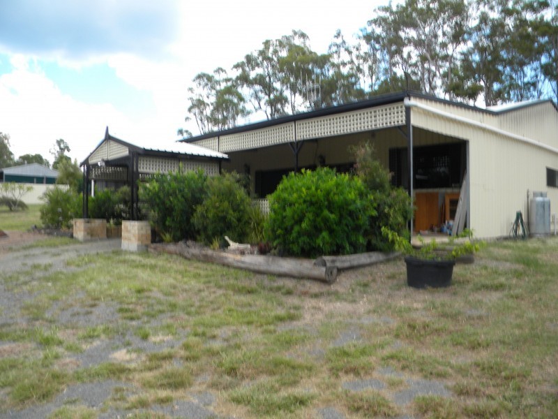 164 Green Rd, Glenwood QLD 4570